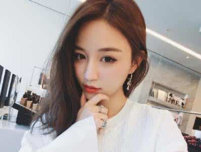 王思聪前女友雪梨遭富二代张衍求婚视频,张衍个人资料背景身家