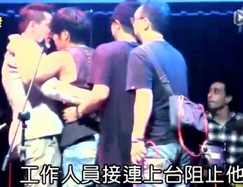 曹格大闹林志颖婚礼现场照片曝光 曹格儿女退娱乐圈真实原因揭秘