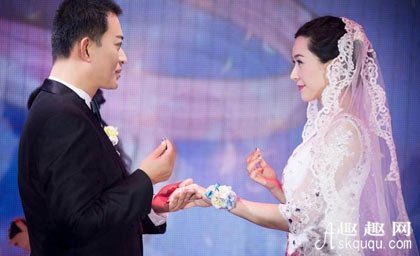 黄海冰老婆是谁个人资料背景简介 黄海冰为什么和前妻闫妍离婚
