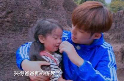 阿拉蕾是谁的女儿爸爸身份惊人真相揭秘 阿拉蕾崔雅涵妈妈照片
