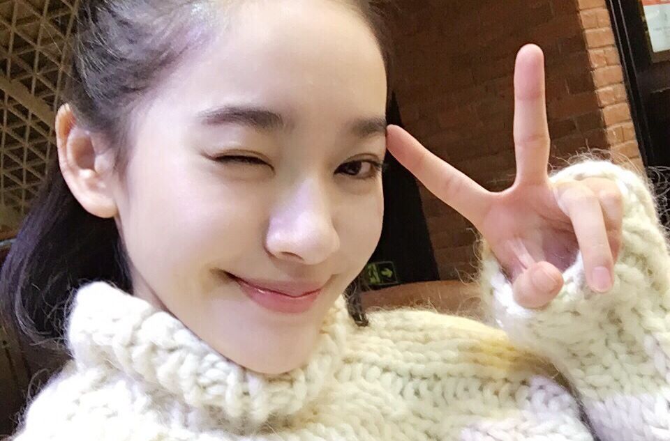 张一山现在的女朋友是谁照片 张一山杨紫狂吻图片曝光怎么回事