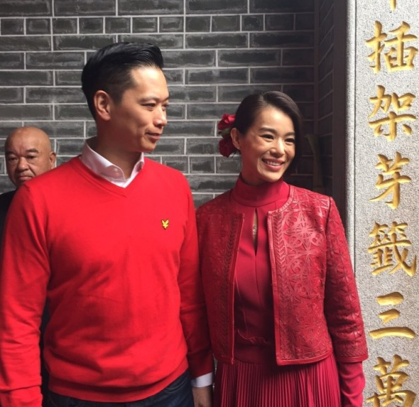 胡杏儿生了吗儿子叫什么?命理看胡杏儿和花心不靠谱李乘德长久吗(2)
