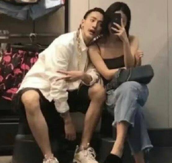 邓为代露娃恋爱真的假的狗子辟谣 邓为前女友是谁照片个人资料