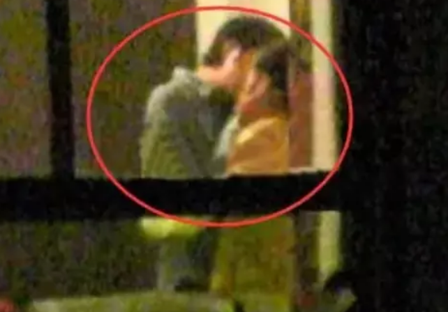 潘粤明结过几次婚现任老婆是谁,董洁潘粤明事件来龙去脉