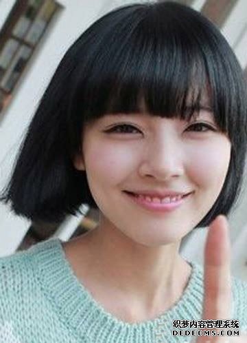 胖脸女生最佳短发发型 什么样的刘海显脸瘦