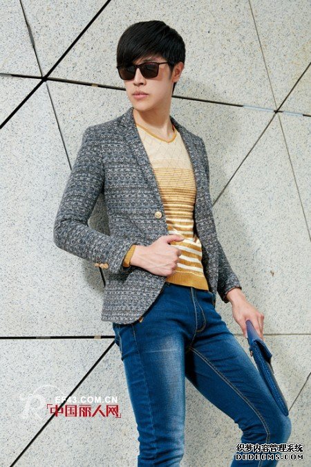 男参加婚礼穿什么衣服 男士参加婚礼着装搭配