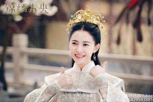 陈钰琪曾舜晞什么关系?陈钰琪曾舜晞相差几岁恋情吻戏私下合影
