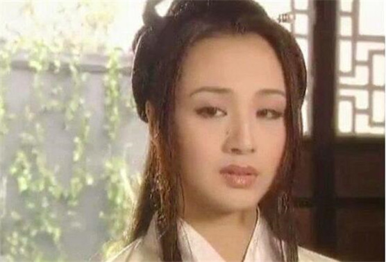 曹颖近照曝光认不出胖成谢大脚了和生病有关? 揭秘曹颖病情近况