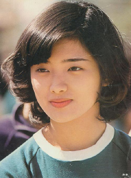山口百惠有钱吗经济状况靠什么生活和三浦友和近况,其现在的照片