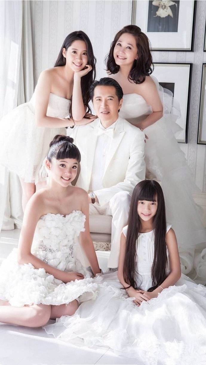 欧阳娣娣长的好怪残了没有欧阳娜娜好看 欧阳三姐妹资料介绍照片