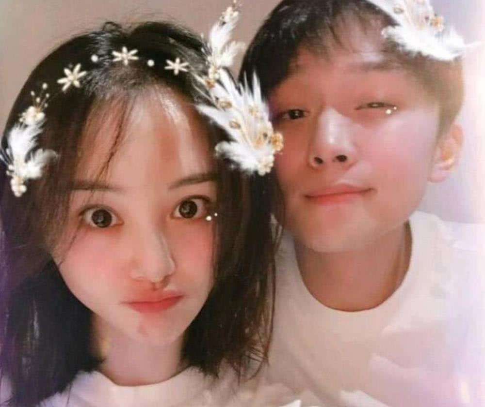 郑爽张翰天涯扒皮两人已经和好真假?郑爽生日会被嘲消费前男友?