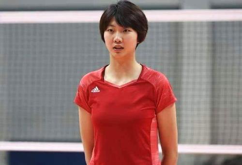女排袁心玥是军人吗军装照片?袁心玥多高为什么那么高男人们都怕