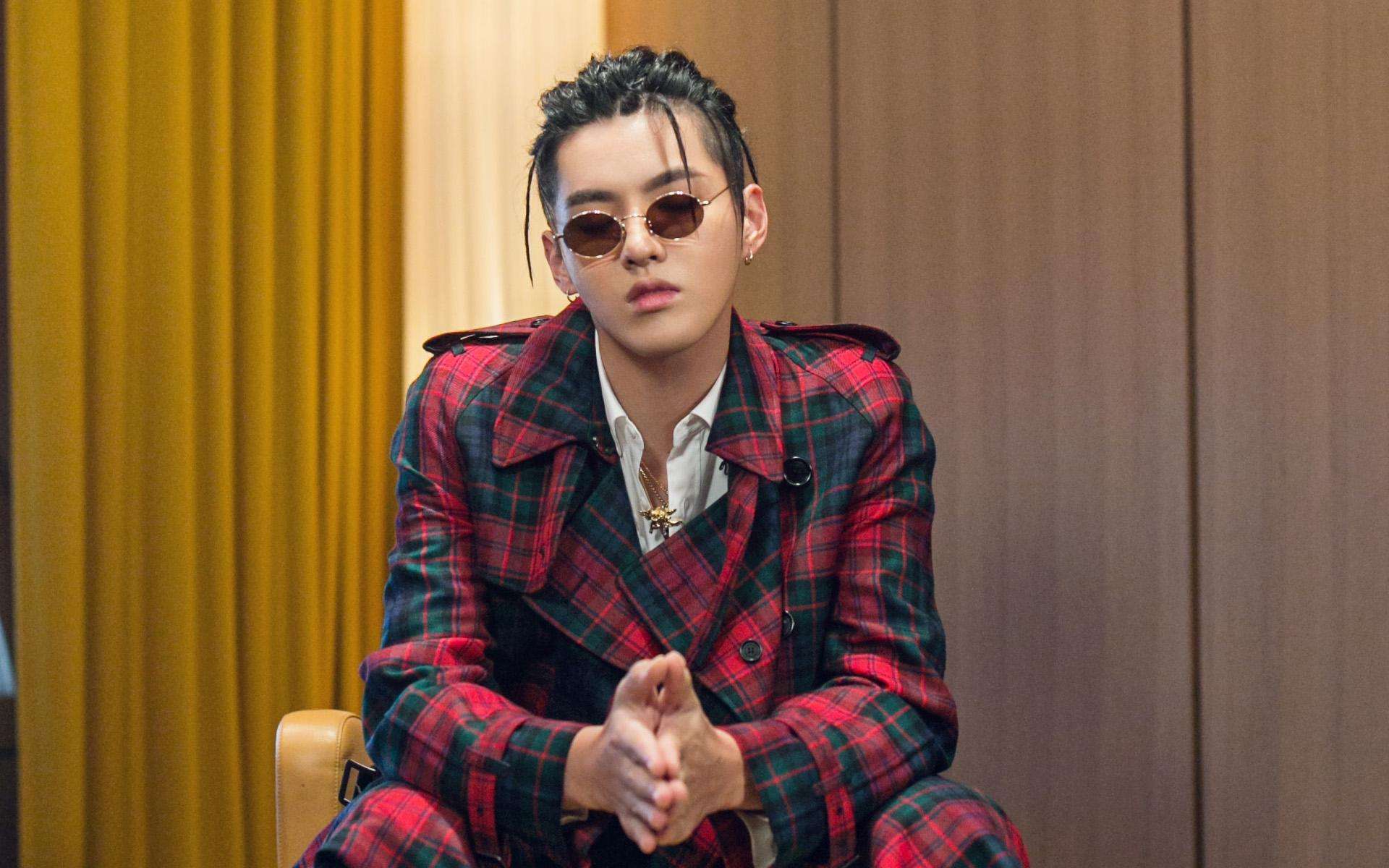 吴亦凡官方回复脖印到底怎么回事?湖南卫视跨年吴亦凡脖子怎么了