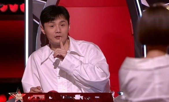李荣浩的粉丝为什么叫鲸鱼?李荣浩身价多少为什么这么厉害知乎