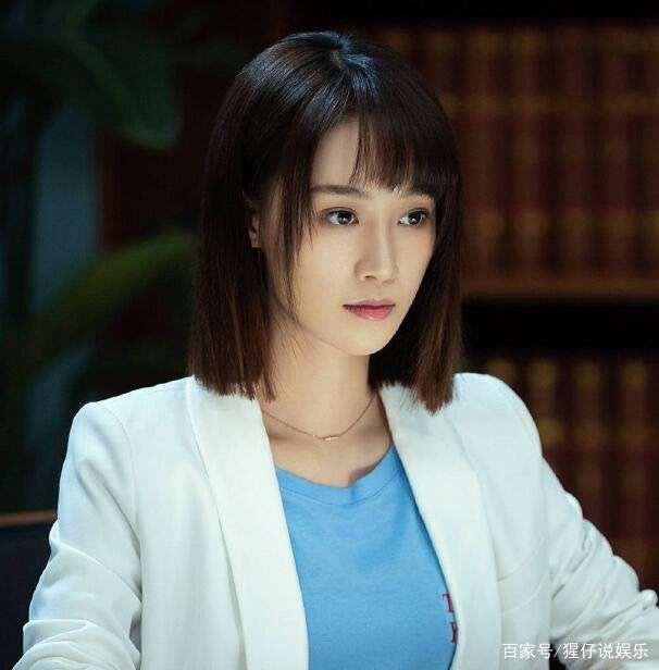蓝盈莹为什么被排挤跟伊能静不和真假?蓝盈莹和伊能静为什么吵架