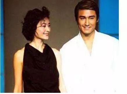 胡兵为什么不结婚真是因为初恋没结婚?胡兵初恋包海青为什么出家