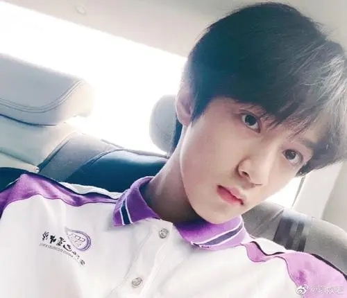 刘耀文考上了哪所高中被哪所高中录取?刘耀文为什么15岁才读初三