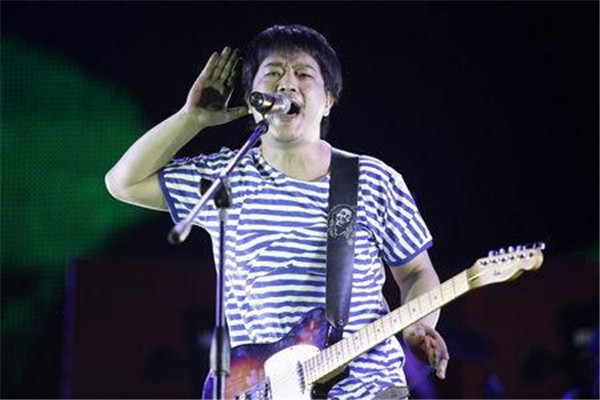 何勇捅人被捕放出来了吗现状,何勇经历了什么怎么疯了有精神病吗