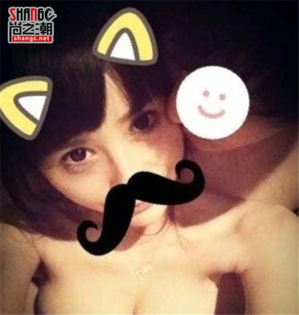 李炜为什么叫托奶天王私生活开扒,李炜为什么会发托奶照事件回顾