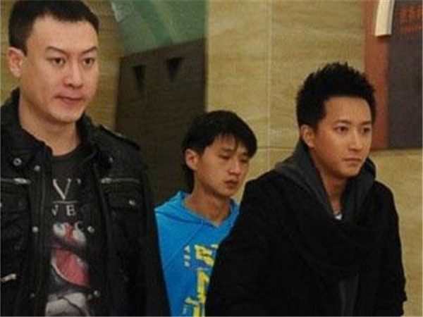韩庚经纪人孙乐换了没有现任经纪人是谁,韩庚团队遭质疑不作为