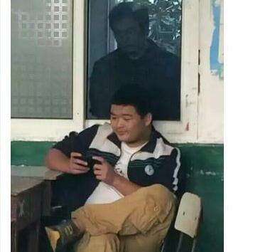 为什么总觉得有人在背后盯着你?总觉得有人盯着我看并不是错觉!