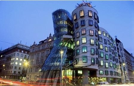 世界上最奇葩的建筑全貌展开图,人待在里面是种怎样奇妙的感觉?