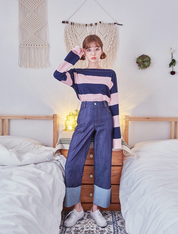 条纹上衣配什么裤子好看搭配图片 条纹元素穿出时髦复古