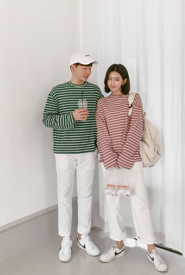 条纹上衣配什么裤子好看搭配图片 条纹元素穿出时髦复古
