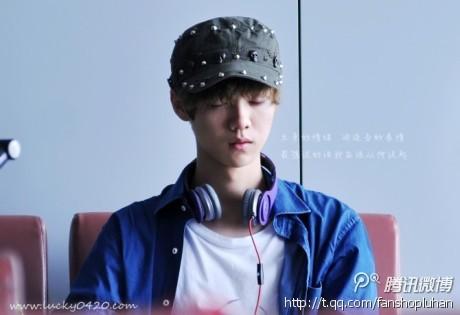 武艺推鹿晗事件到底是怎么回事真的假的?原来又是粉丝惹的祸!