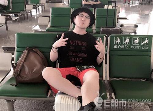 中国新说唱那吾克热说唱水平怎么样真的太烂吗?个人资料背景介绍