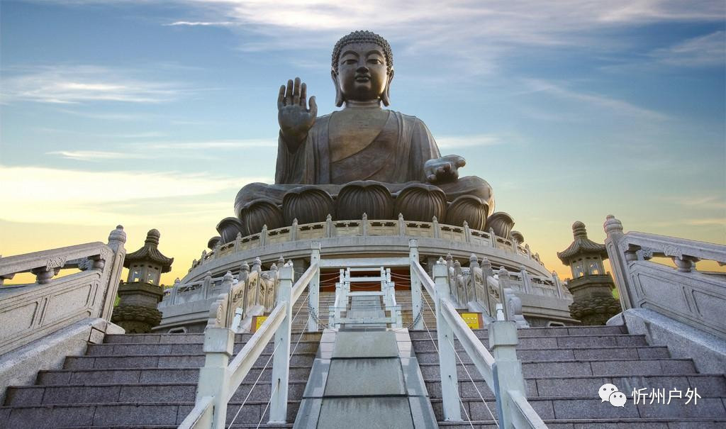 最值得去的中国十大巨佛景点最新排行 每一尊看一眼就被震慑心灵