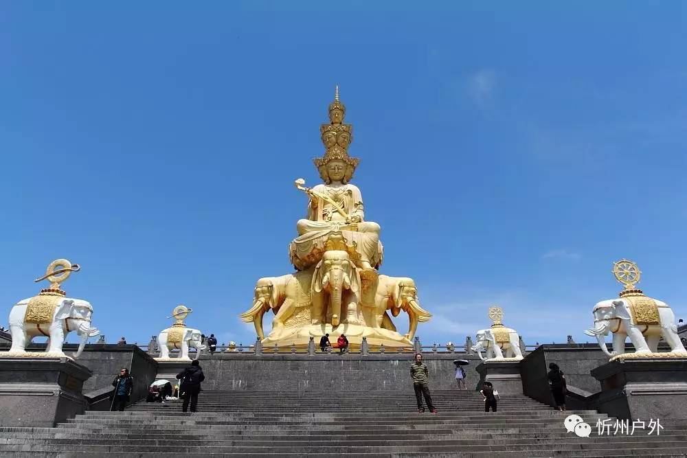 最值得去的中国十大巨佛景点最新排行 每一尊看一眼就被震慑心灵