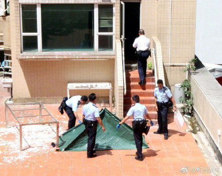 女歌手卢凯彤为何坠楼身亡是自杀吗生前经历,太太余静萍资料照片