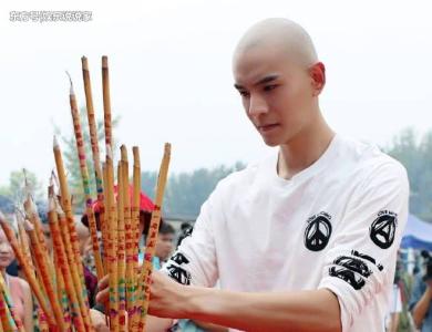 如懿传凌云彻爱谁魏嬿婉还是如懿?如懿喜欢凌云彻吗他们的爱情